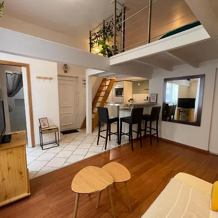 Meuble Entre Port Et Апартаменты