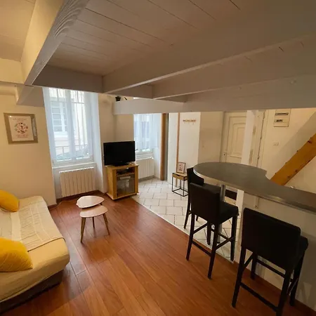Meuble Entre Port Et Apartment